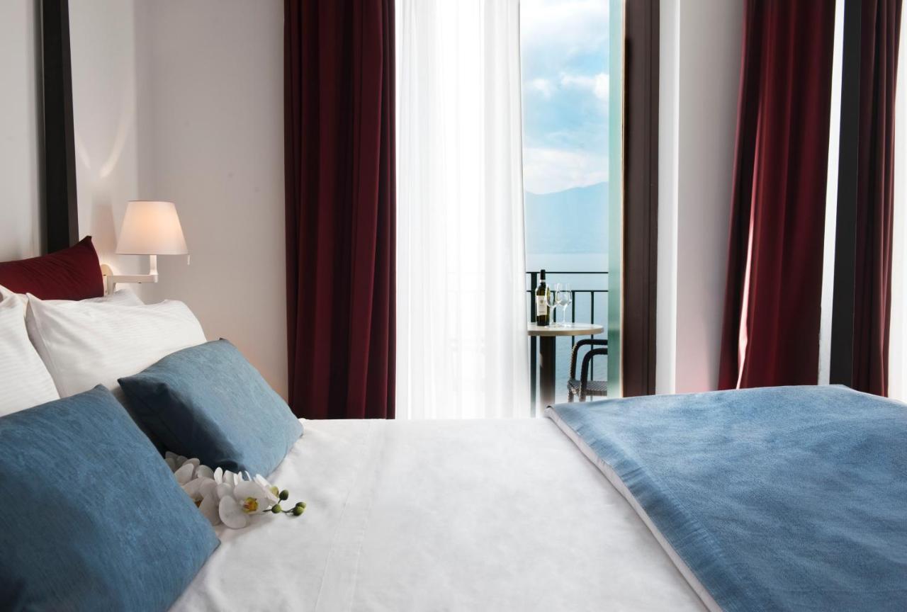 Deluxe Double Room Lake View